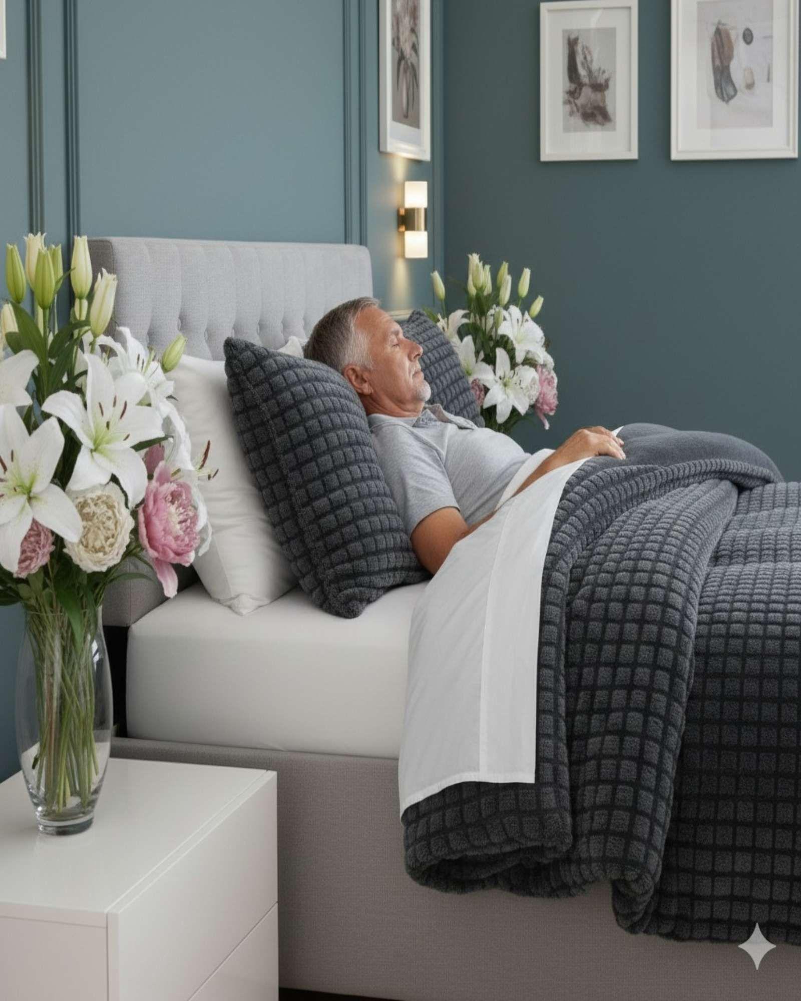 Cubrecama Premium Plush y Chiporro  2 Plazas gris-3