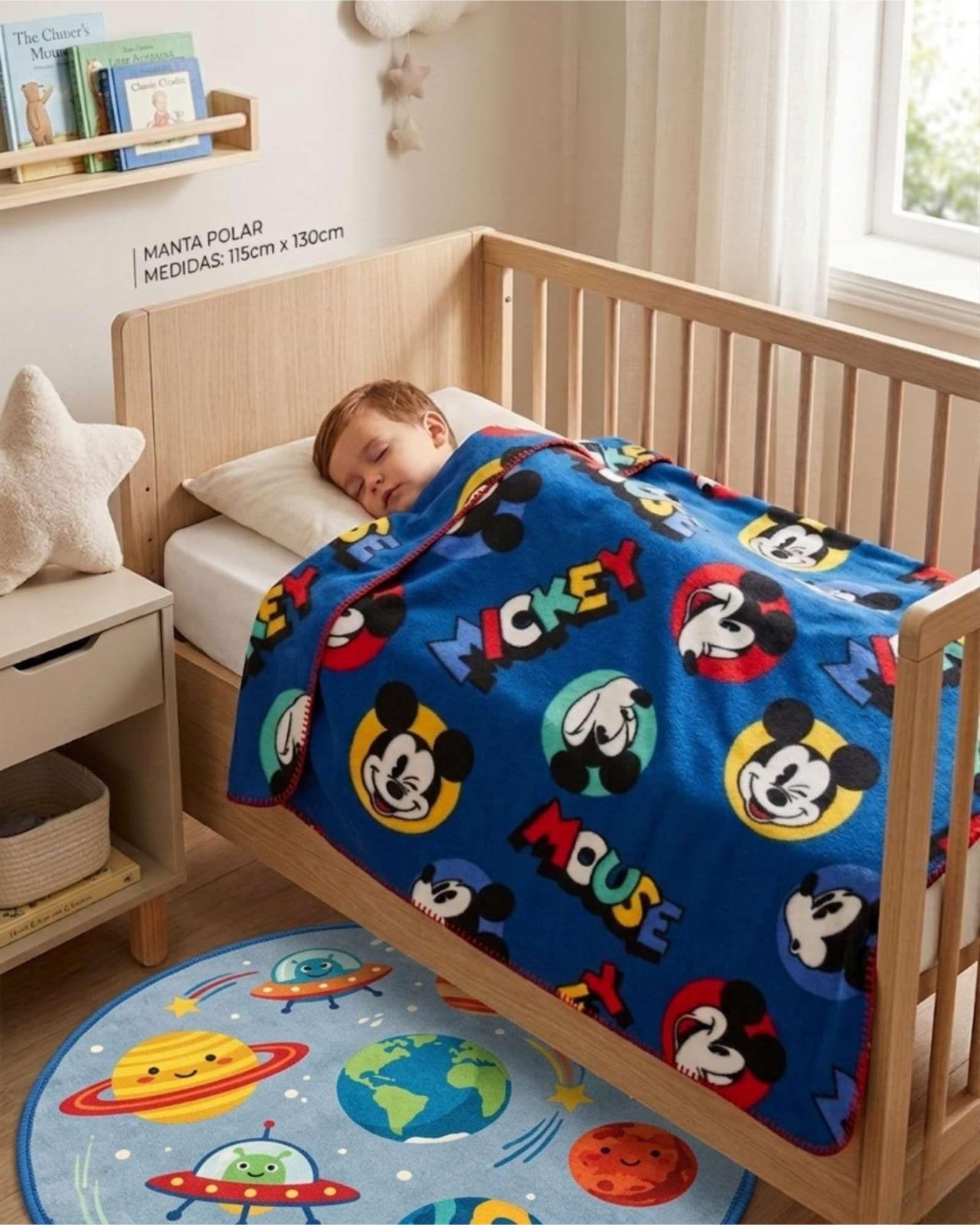 Manta Polar Infantil 115x130 cm Suave y Ligera Mickey Mouse-1