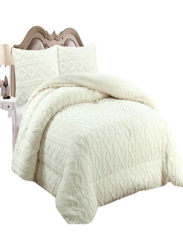 CUBRECAMA GRUESO TEXTURIZADO CON CHIPORRO |46-0