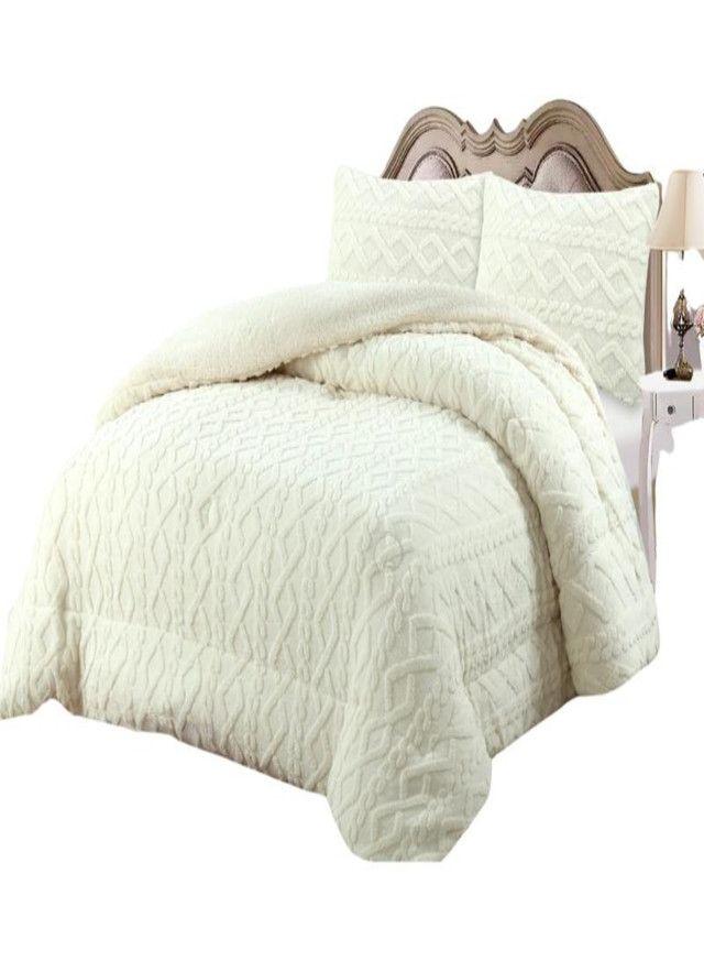 CUBRECAMA GRUESO TEXTURIZADO CON CHIPORRO |46-1