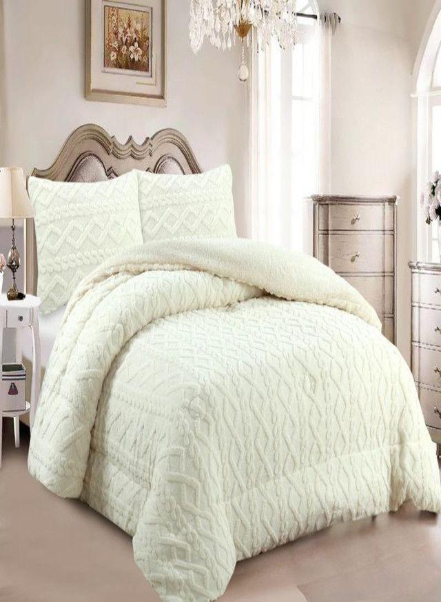 CUBRECAMA GRUESO TEXTURIZADO CON CHIPORRO |46-2