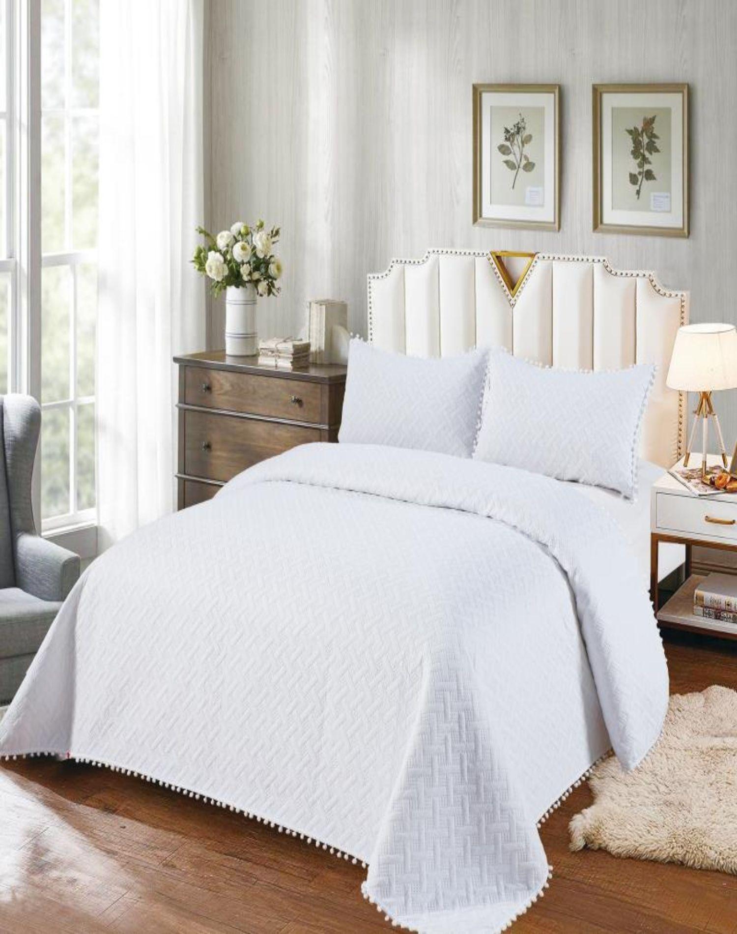 Cubrecama De Verano Con Pompones - Fresco  KING / Super King TD06-2