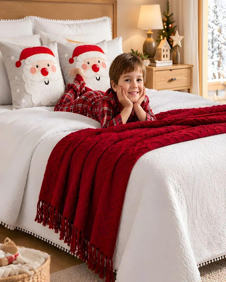 Set de Cama Navideño con Cubrecamas y 2 Fundas de Cojin 1.5 Plaza m10-5
