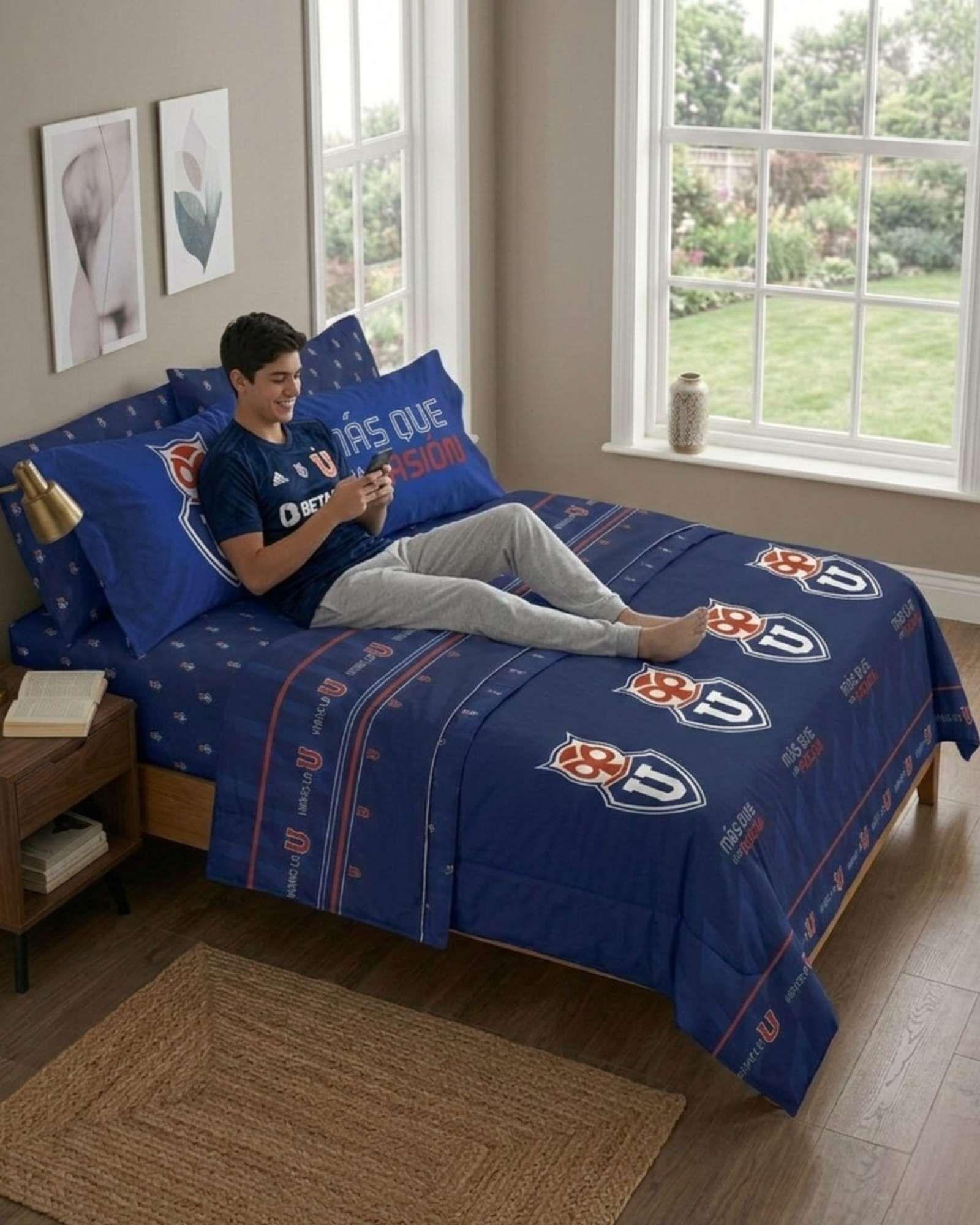 Set Dormitorio U. de Chile Plumón + Juego de Sábanas 2 Plazas-4