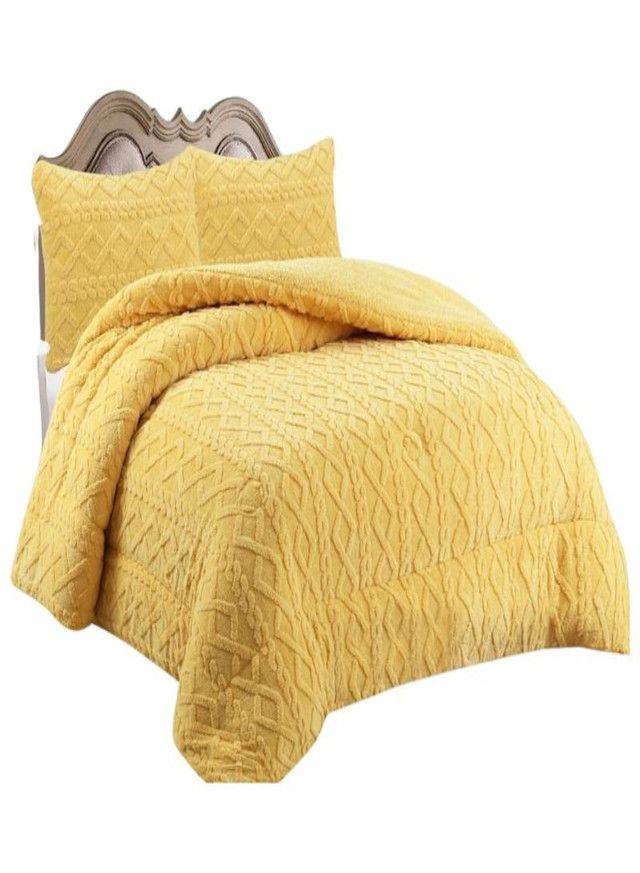 CUBRECAMA GRUESO TEXTURIZADO CON CHIPORRO |37-0