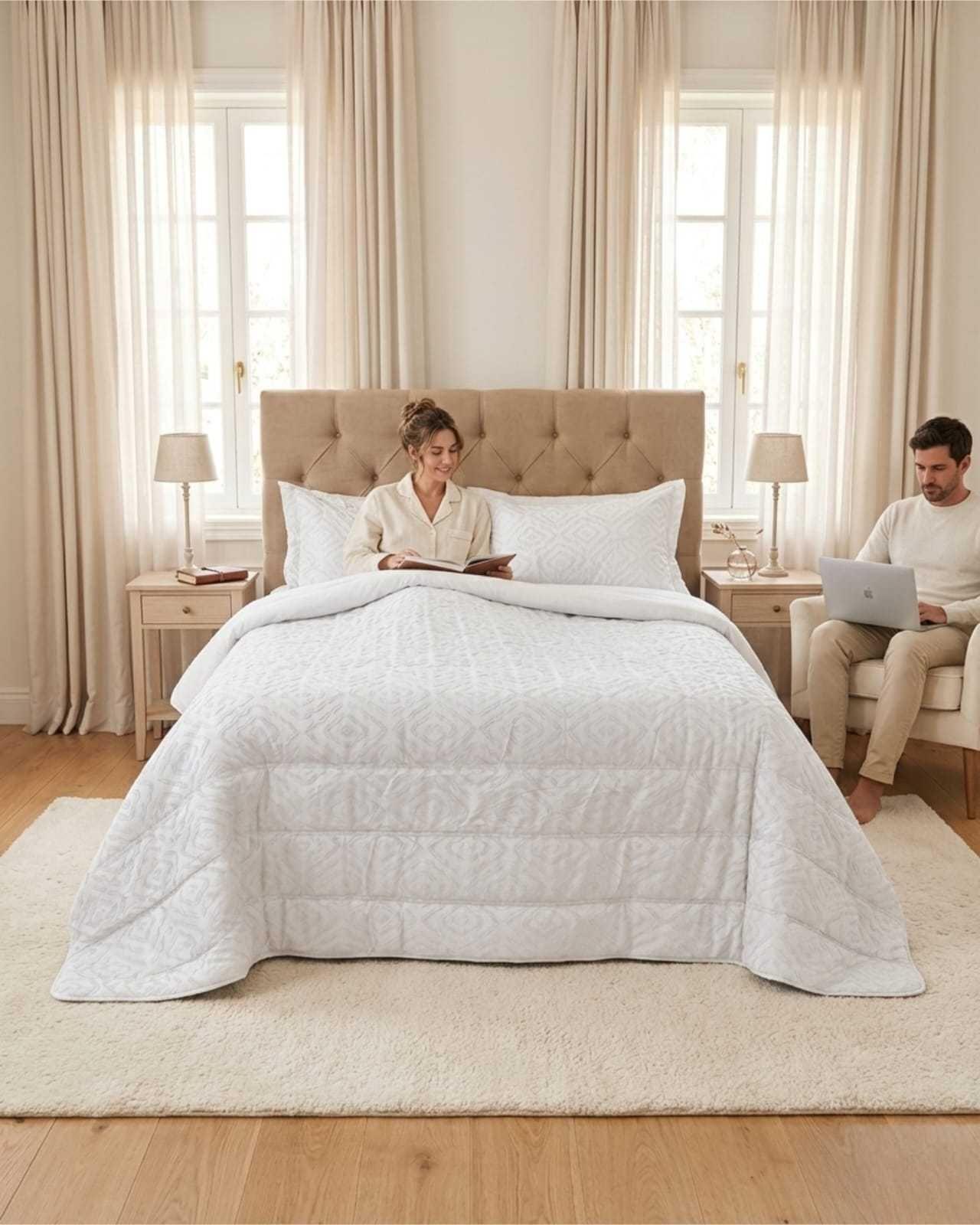 Plumón Ligero King Jacquard Sin Costuras blanco-1