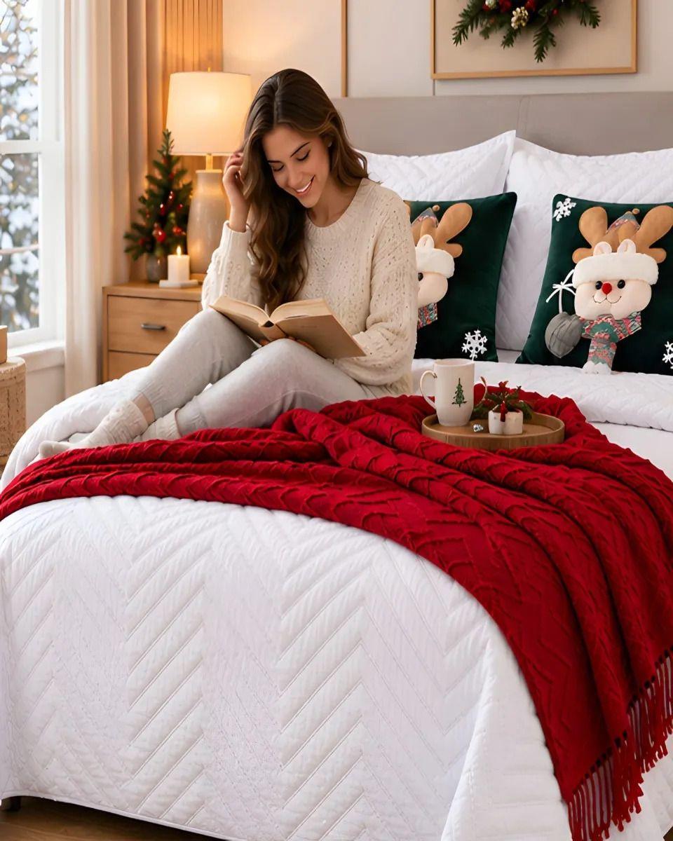 Set de Cama Navideño con Cubrecamas y 2 Fundas de Cojin 2 Plazas m21-0