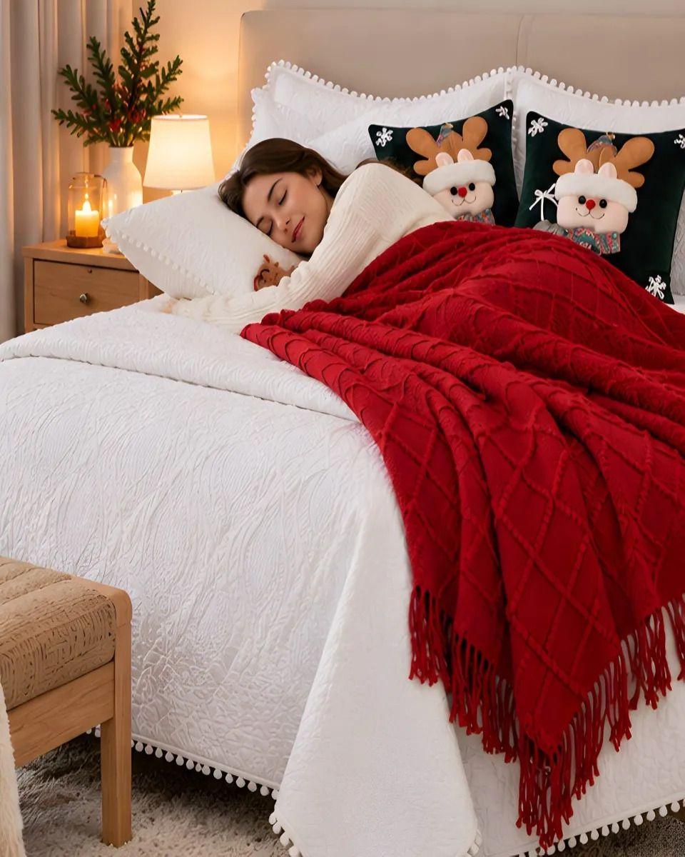 Set de Cama Navideño con Cubrecamas y 2 Fundas de Cojin 1.5 Plaza m12-4