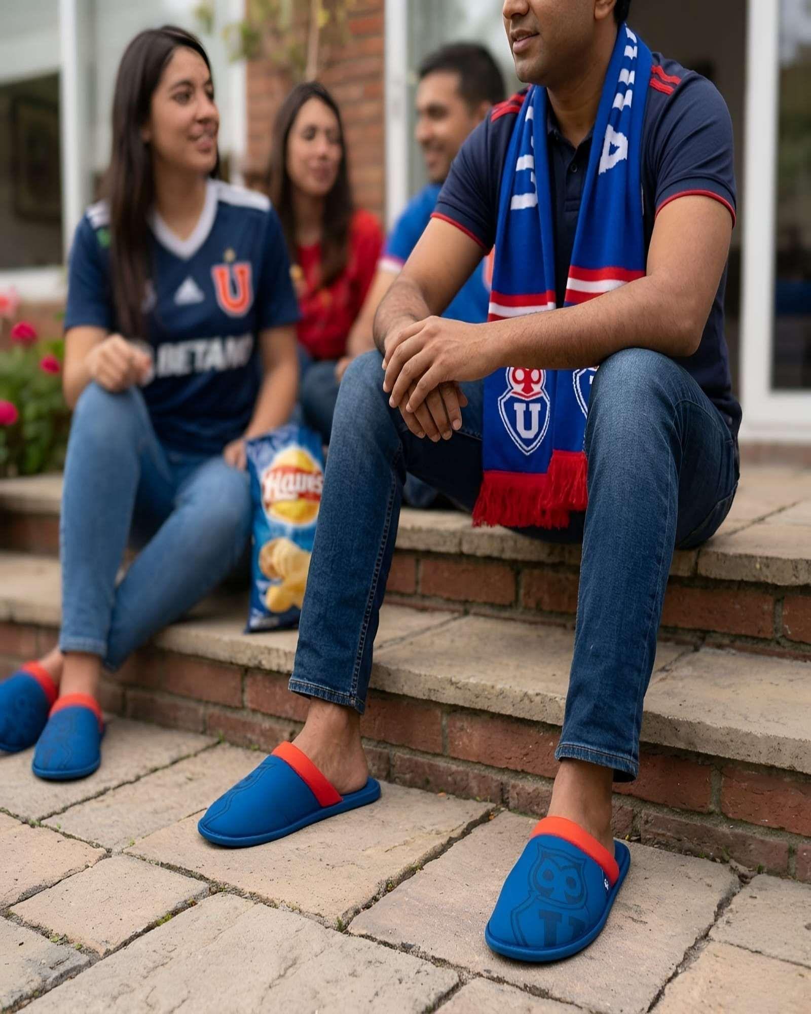 Pantuflas de Descanso Club Universidad de Chile Talla M-3