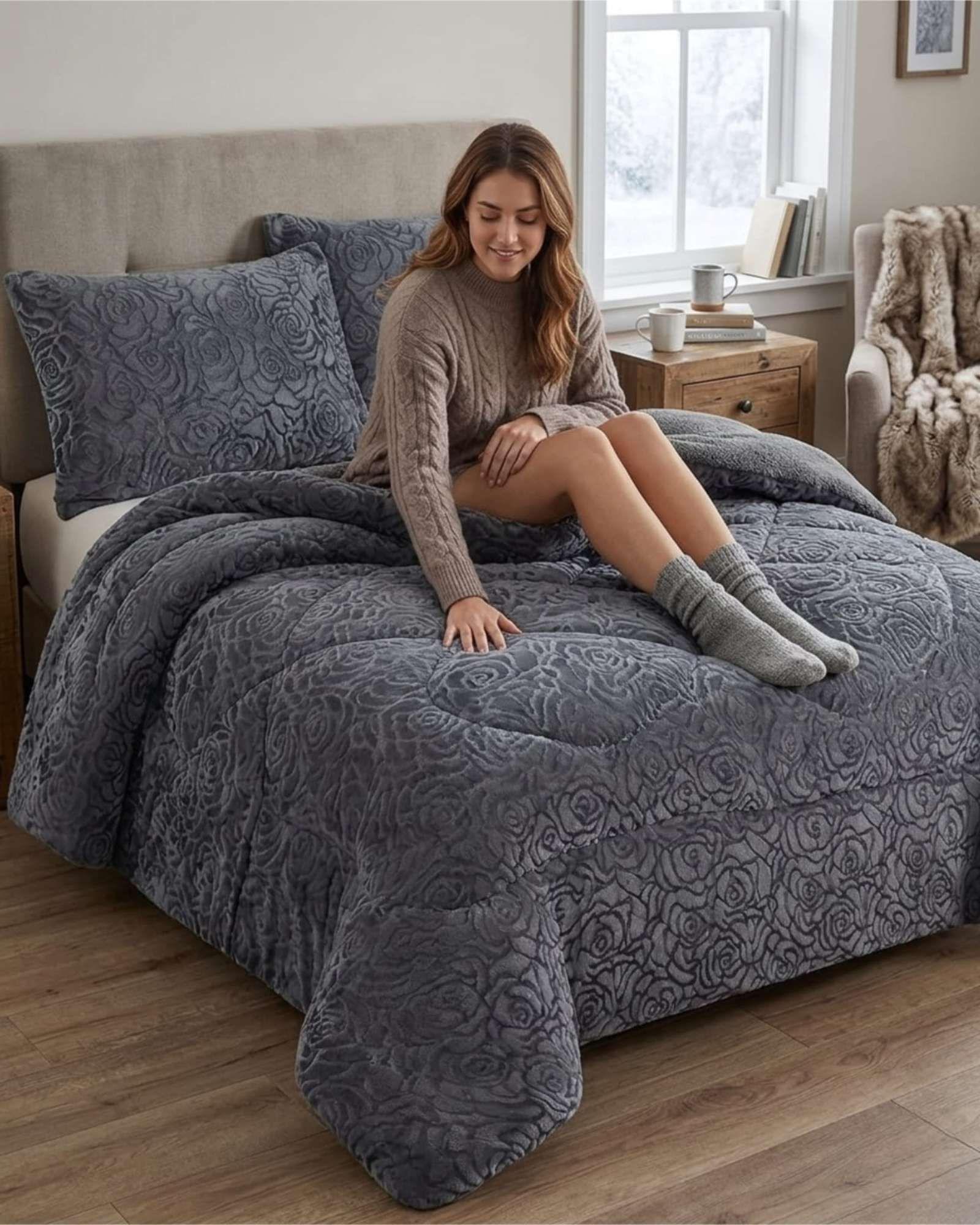 "Plumón Chiporro 2 plazas con Relieve "El favorito para tu invierno" gris-4