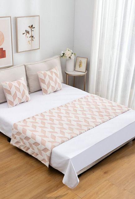 PIECERA DE CAMA DECORATIVA  MODELO RASTROJAR ROSADO-0