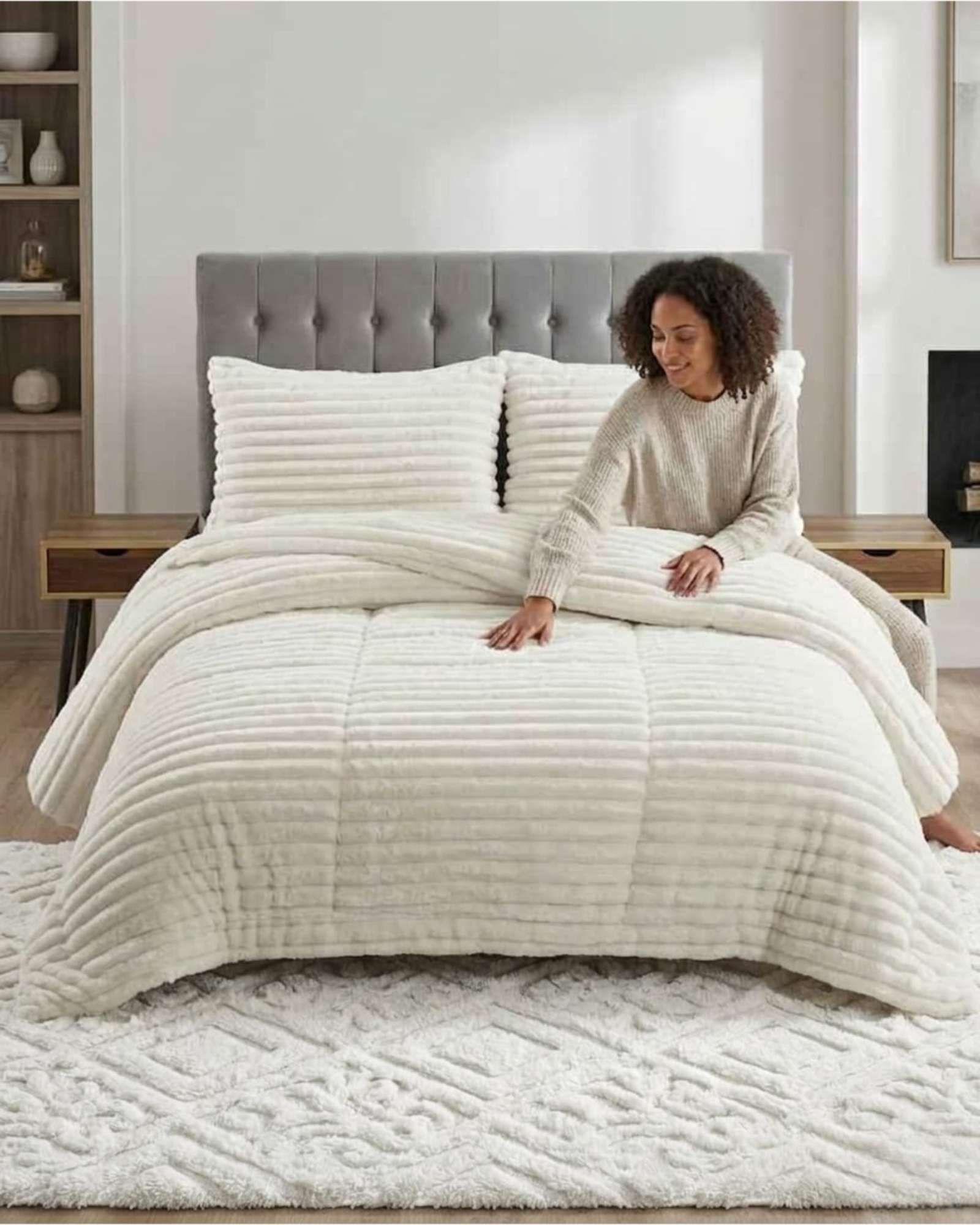 Plumón Acanalado 2 Plazas + Fundas "Renueva tu dormitorio con estilo y comodidad"beige-2