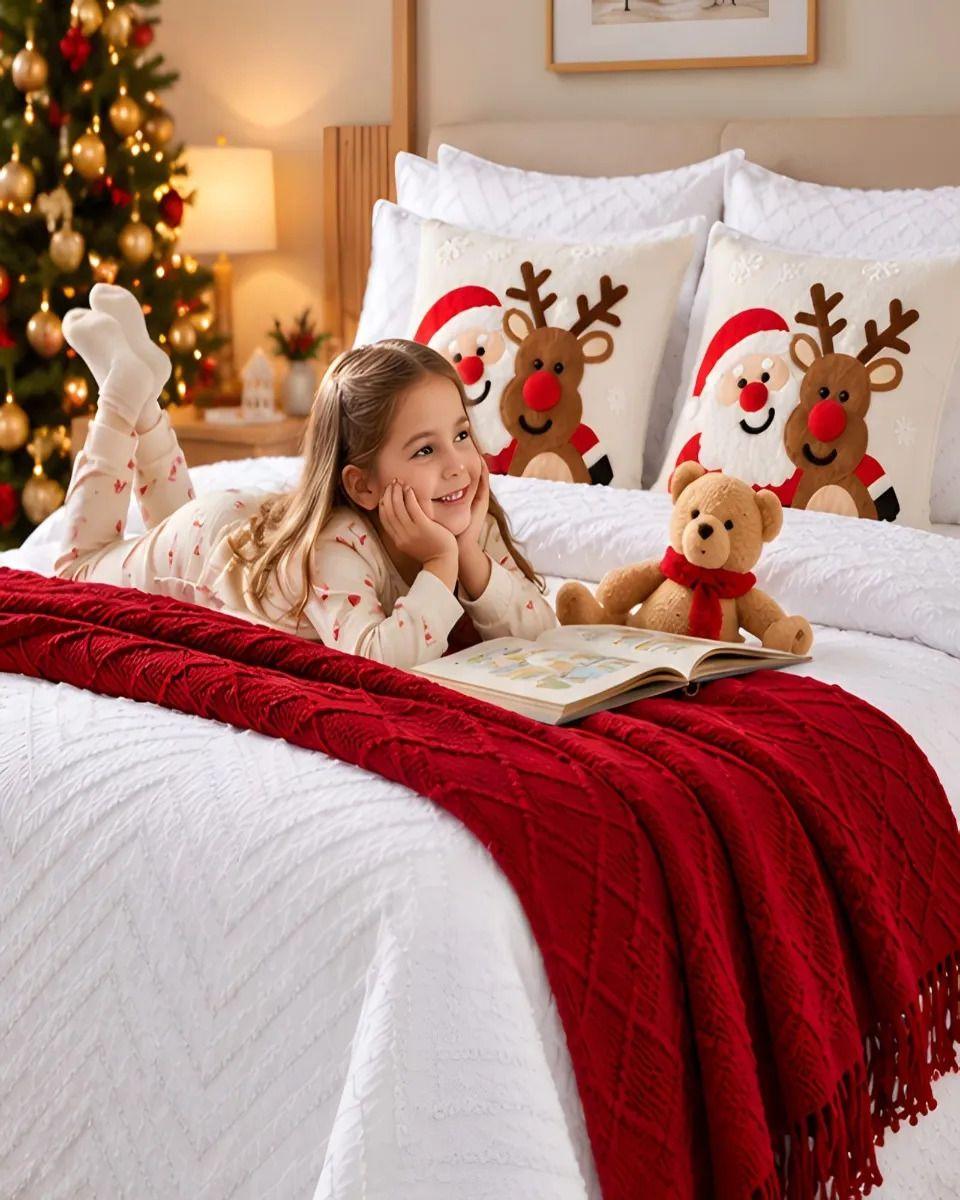 Set de Cama Navideño con Cubrecamas y 2 Fundas de Cojin 1.5 Plaza m18-4
