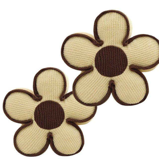 SET DE 2 COJINES DISEÑO FLOR COLOR BEIGE-2