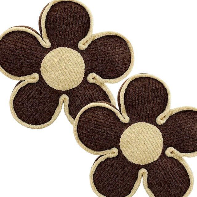 SET DE 2 COJINES DISEÑO FLOR COLOR CAFÉ-2