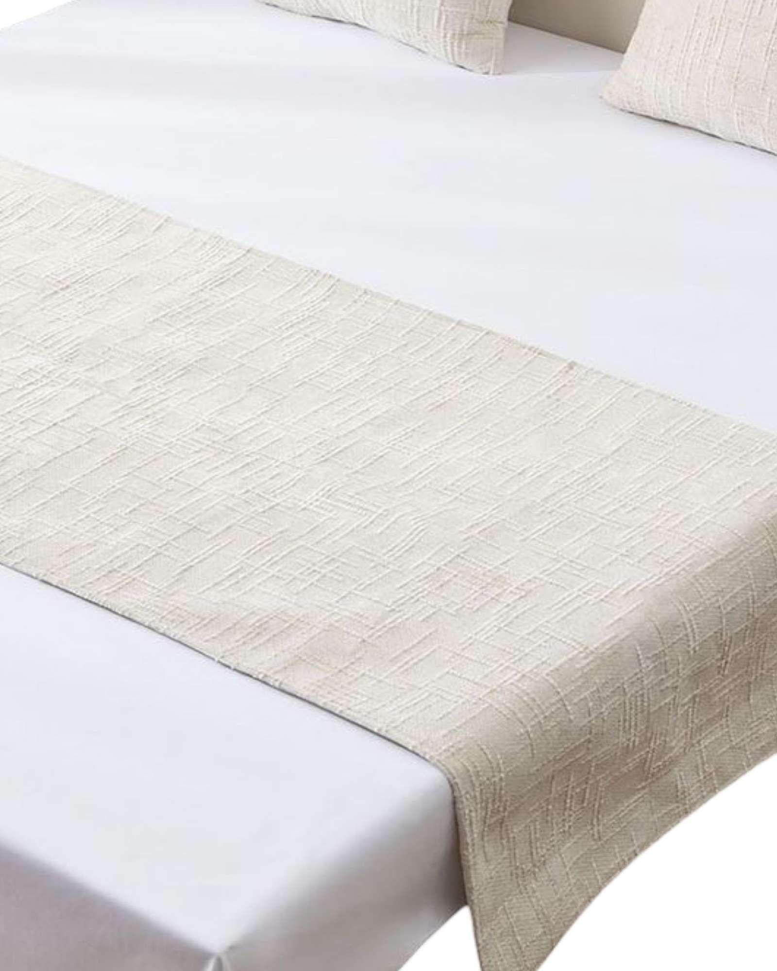 PIECERA CON 2 FUNDAS MODELO CHENILLE BEIGE CLARO-1