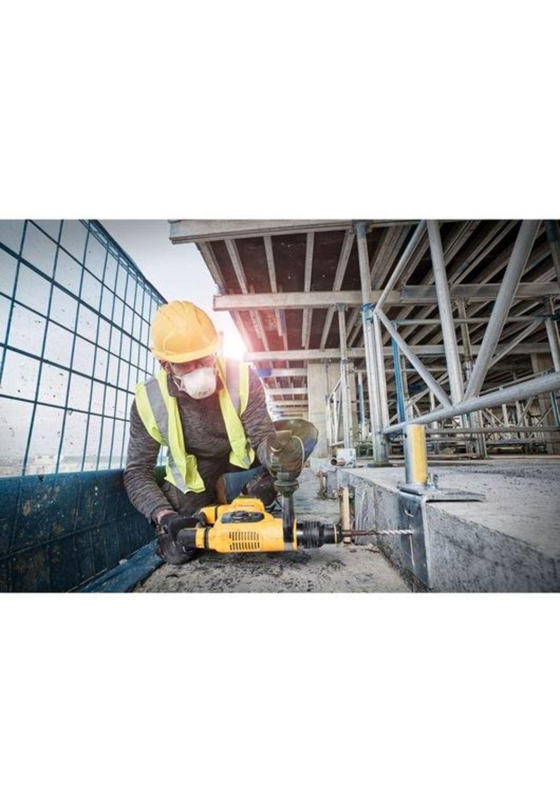 MARTILLO DEMOLEDOR DEWALT D25810K-B2 5KG SDS-3