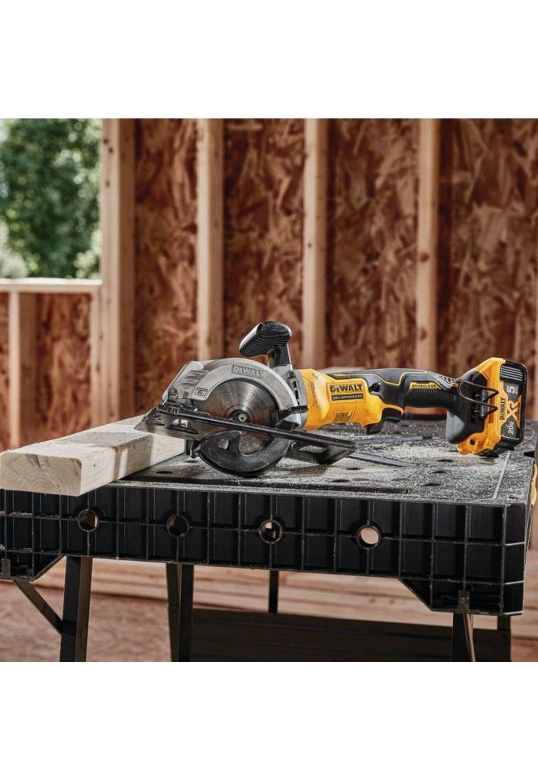 SIERRA CIR.INAL.DEWALT 20V 4 1/2 ATOMIC SIN B/C  DCS571B-3