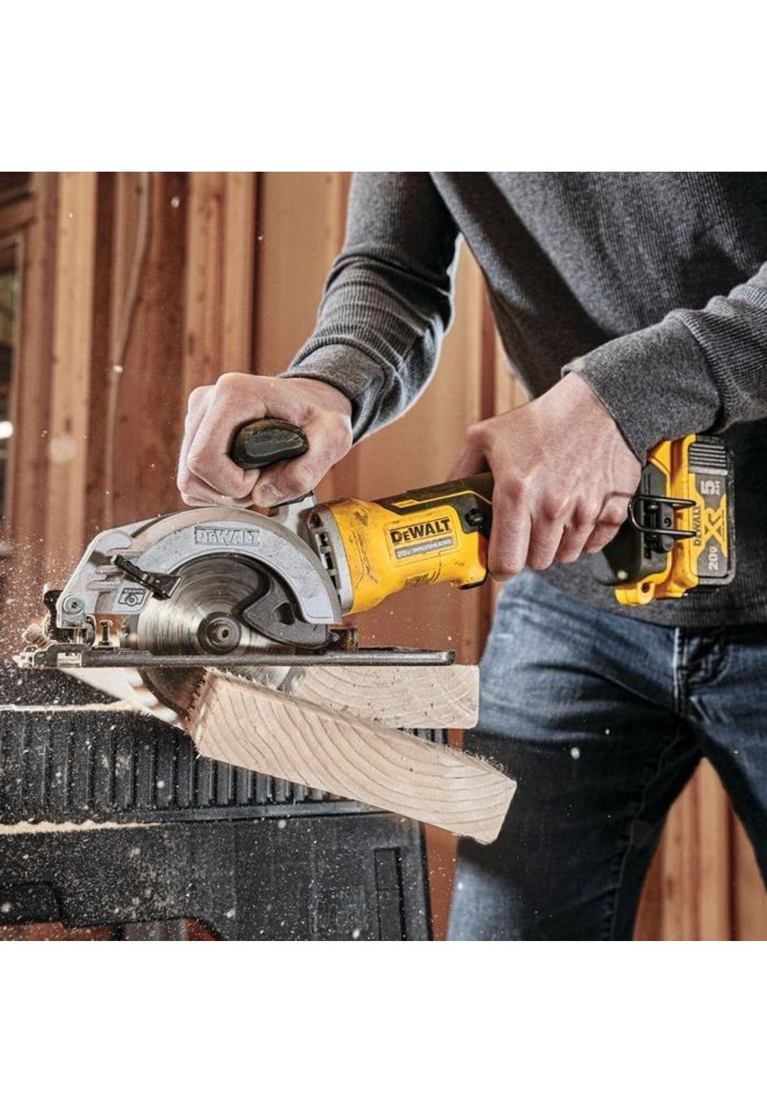 SIERRA CIR.INAL.DEWALT 20V 4 1/2 ATOMIC SIN B/C  DCS571B-5