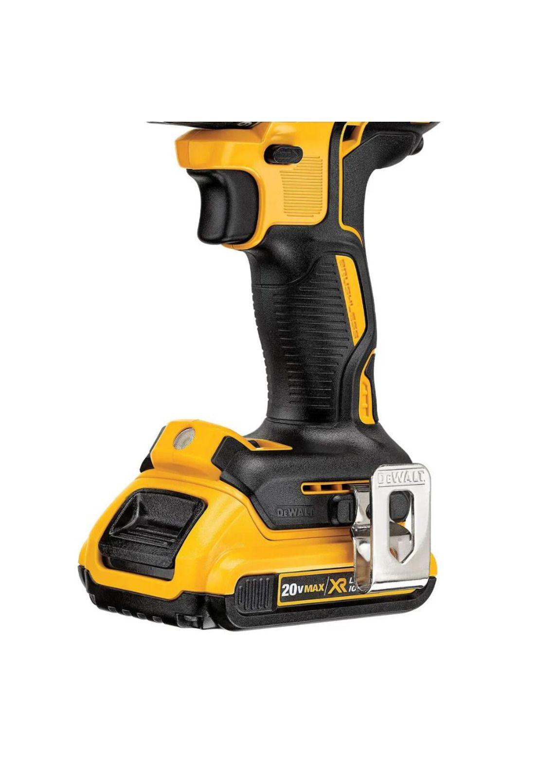 TALADRO PERCUTOR DEWALT DCD796D2-B2 13MM 20V (BRUSHLESS)-2