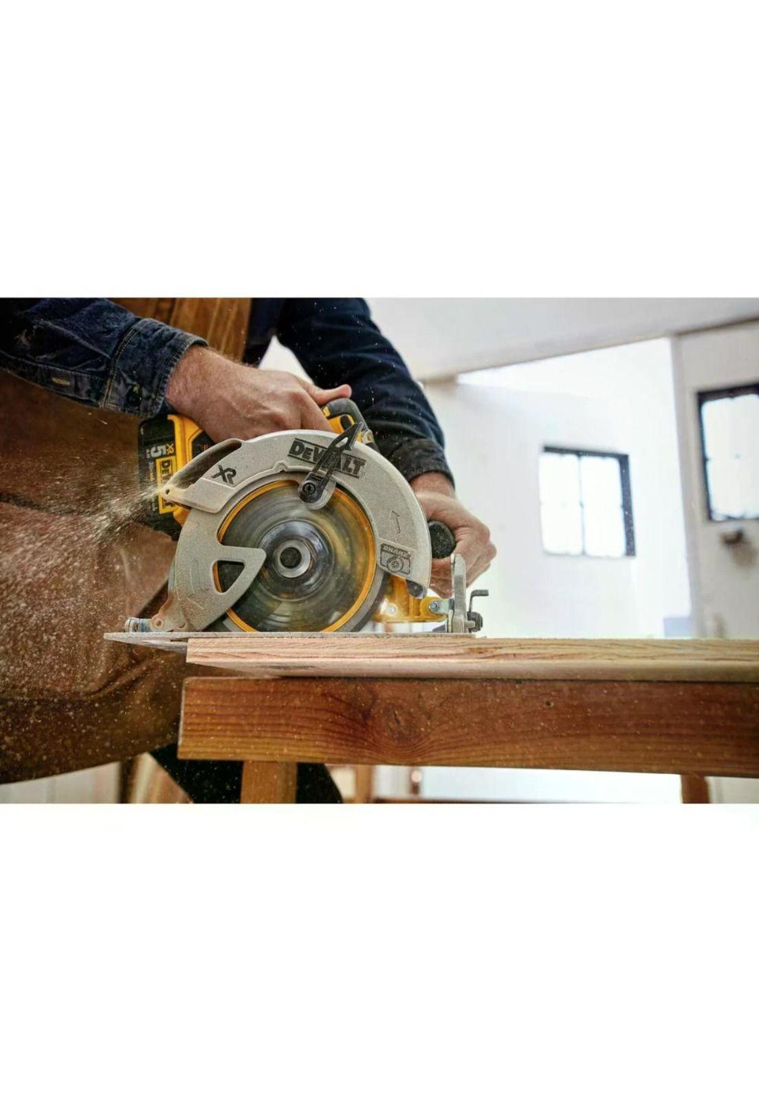 SIERRA CIRC.20V MAX DEWALT 7 1/4 S/B-C DCS570B-6