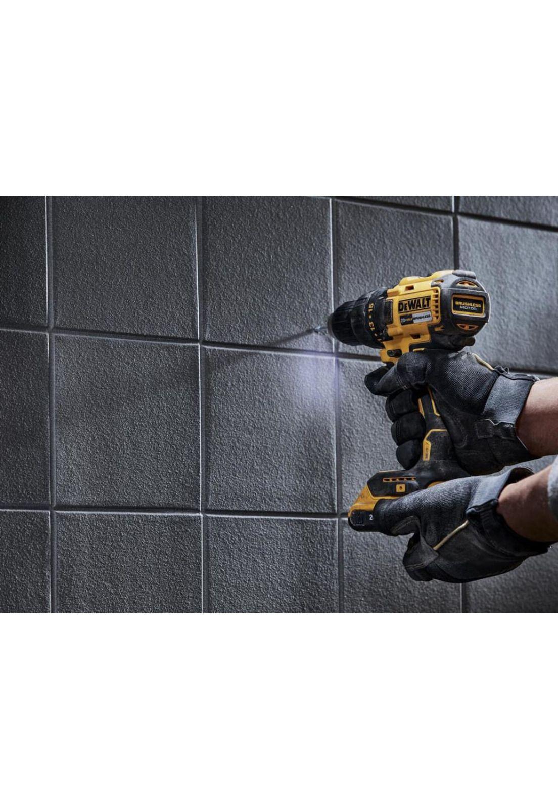 Kit Taladro Percutor + Atorn. Impacto Dewalt Dck223D2-4