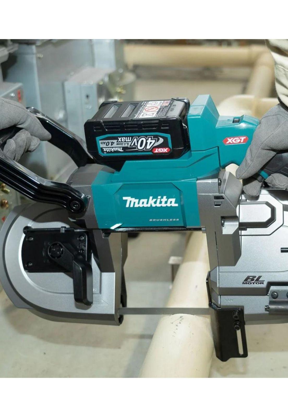 SIERRA DE BANDA MAKITA 127 X 127 MM. - 3.2 M/MIN. 4.1 KG. 
 PB002GM201-2