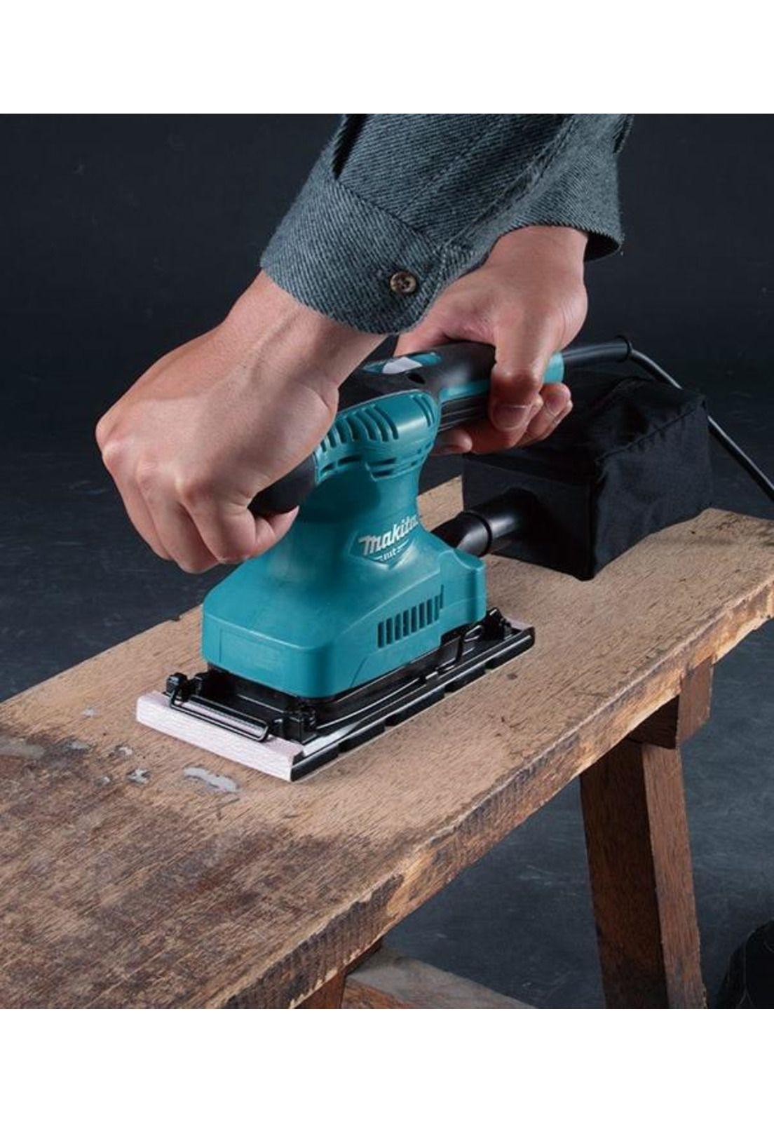 LIJADORA DE ACABADO MAKITA M9203B LINEA MT 190W-2
