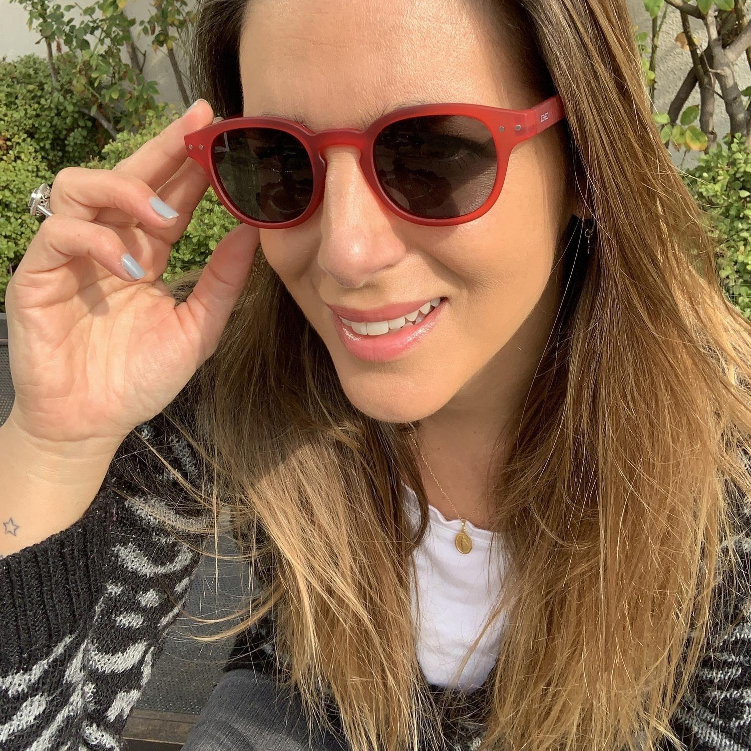 THE SCIENTIST GRIS CLARO-1