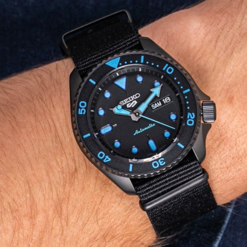 Reloj Seiko 5 Sports Hombre SRPD81K1-4