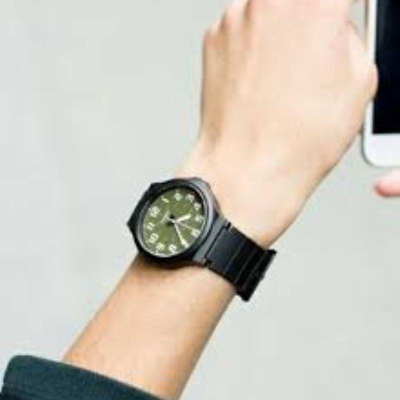 Reloj Análogo Casio Hombre MW-240-3BV-2