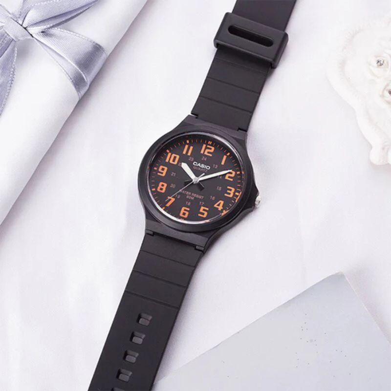 Reloj Análogo Casio Hombre MW-240-4BV-3