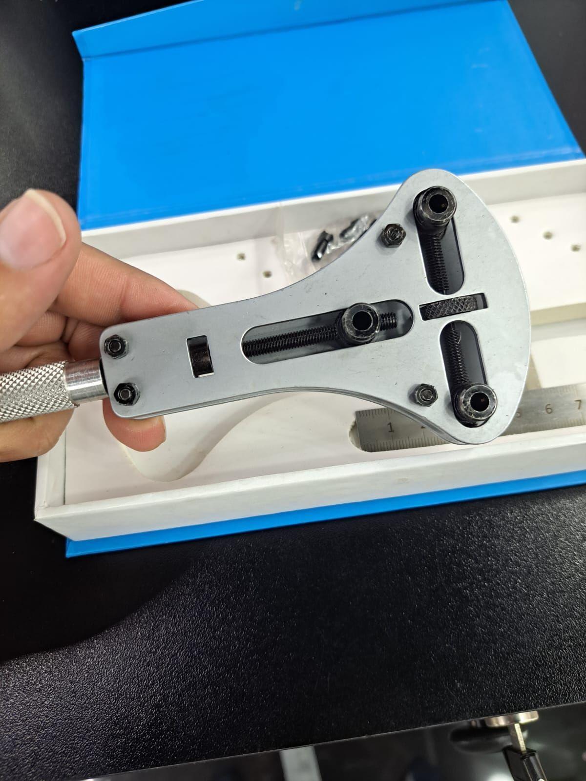 Abridor De Caja De Reloj Jumbo Jaxa Xl -2