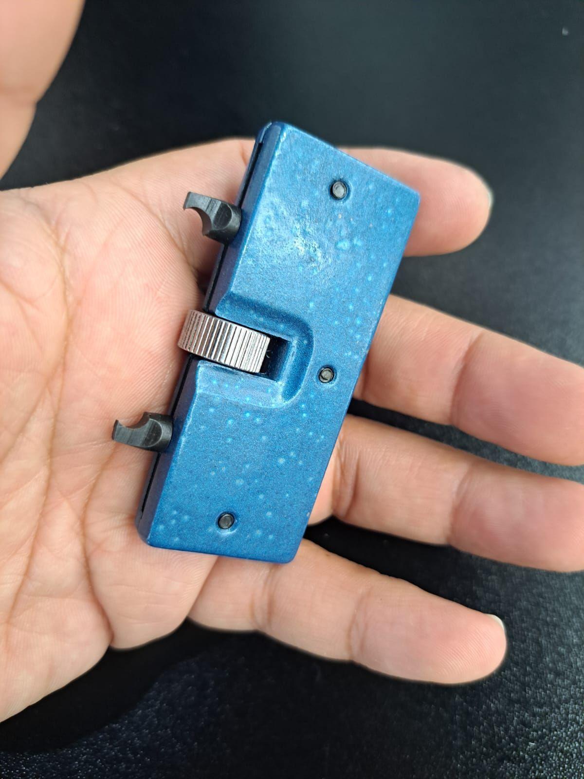 Abridor Tapa De Reloj Hindú Profesional-3