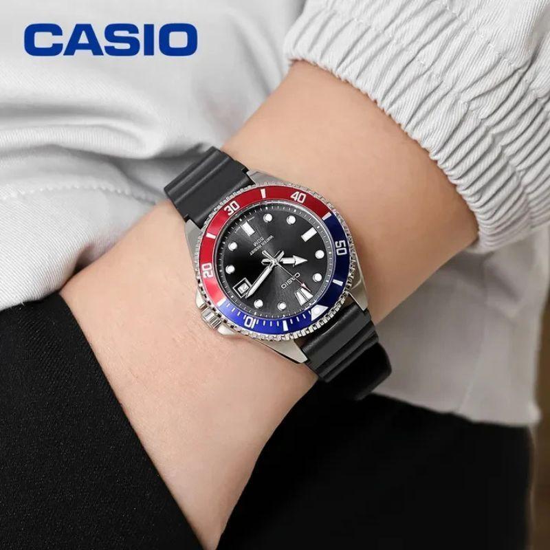 Reloj Casio Mini Marlin Duro MDV-10D-1A2V Batman-3