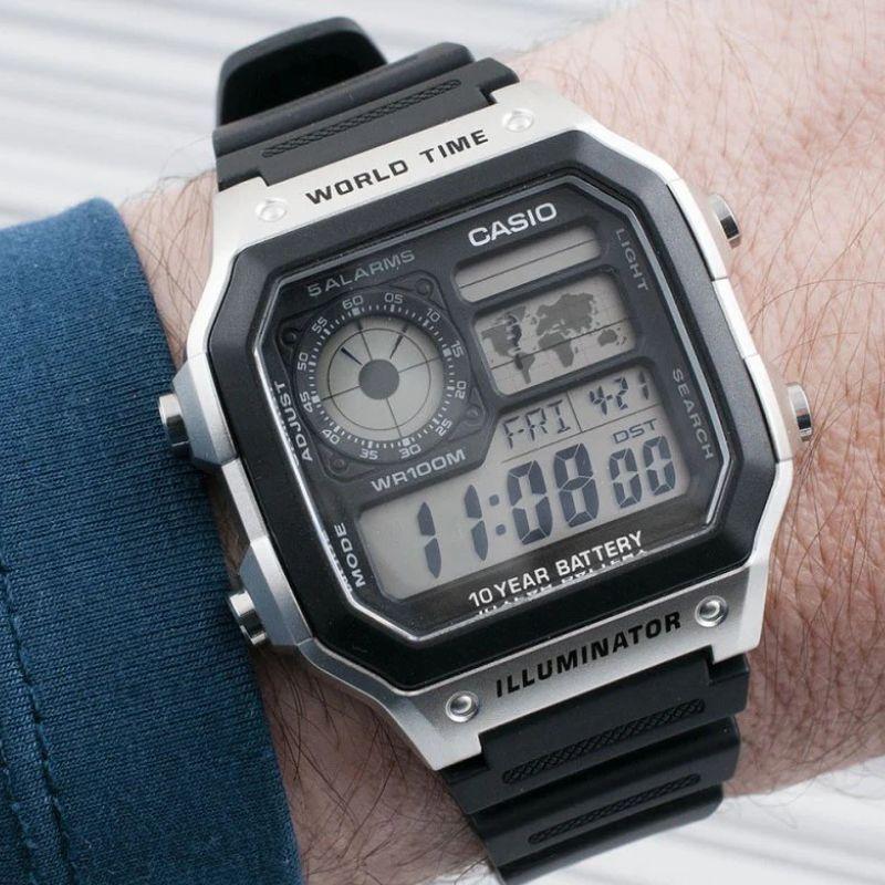 Reloj World Time Royale Casio Vintage AE-1200WH-1CV Plateado Correa Negra Digital-3
