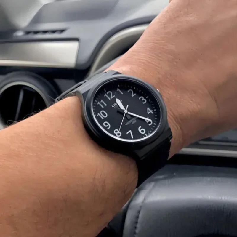 Reloj Análogo Casio Hombre MW-240-1BV-3