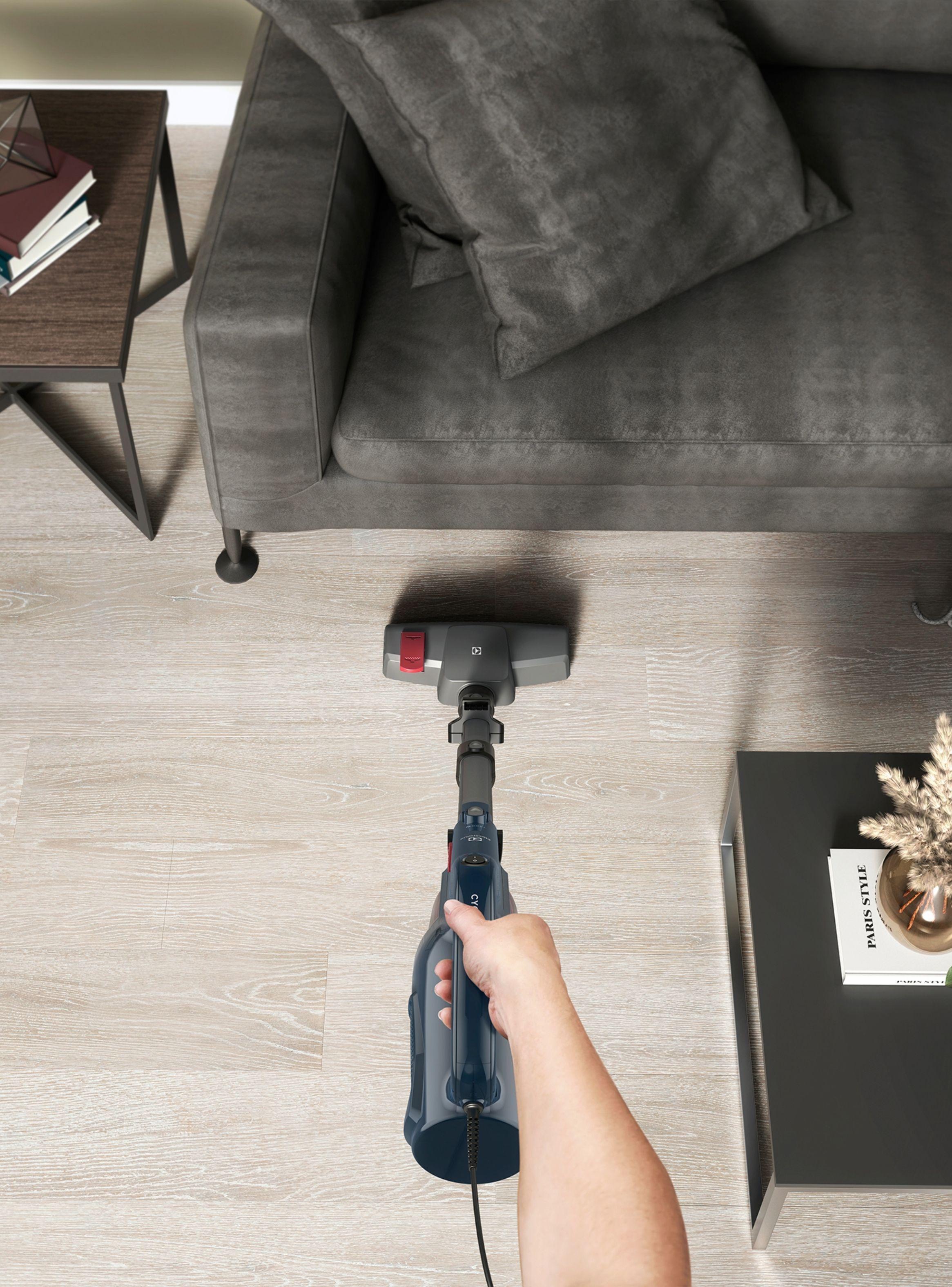 Aspiradora Vertical Electrolux Ciclónica 3 en 1 1300W PTE10-3