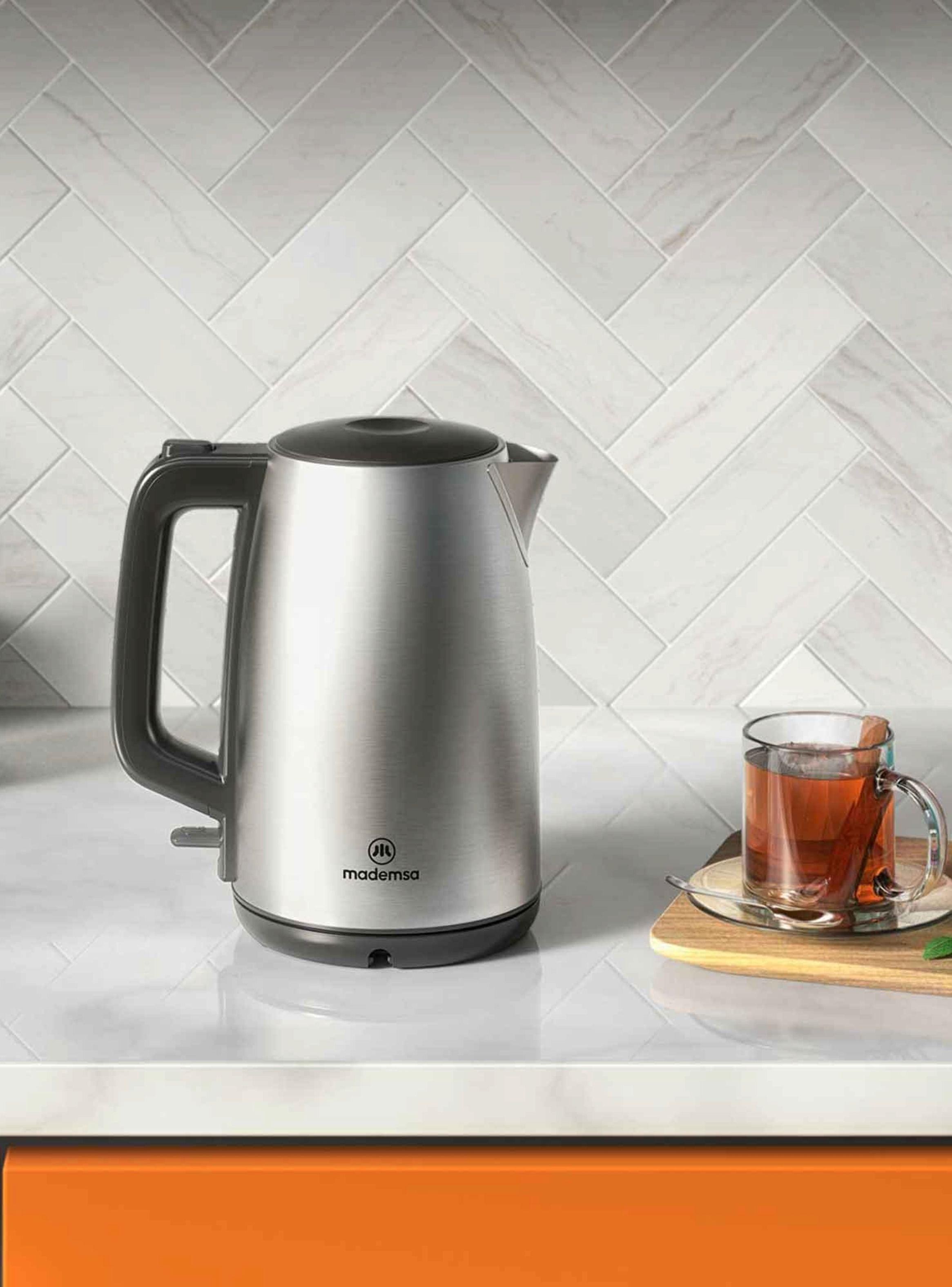 Hervidor Eléctrico Mademsa 1,7L con Apagado Automático MEK25-3