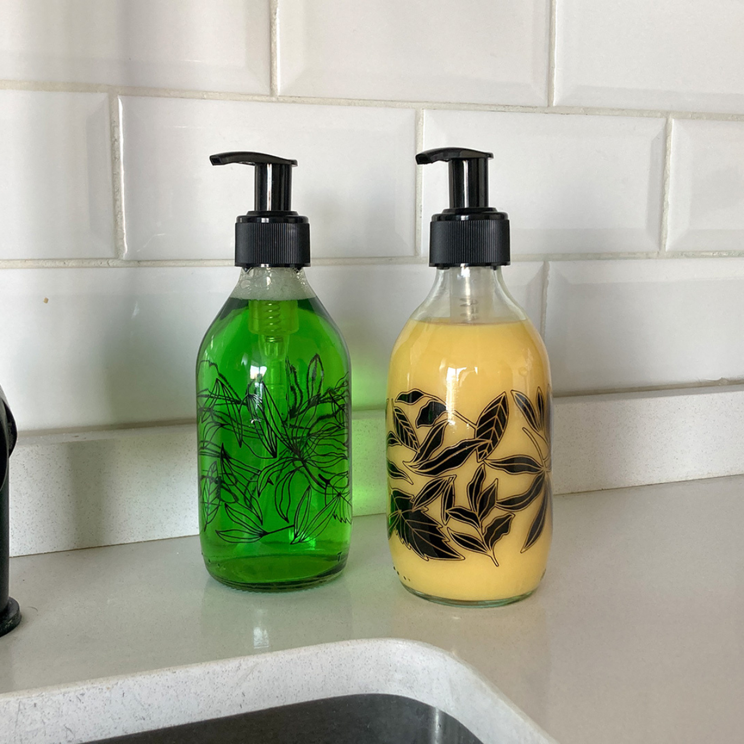 Dispensadores diseño Florales multiuso color Transparentes (2 Unidades) - 296 ml-5