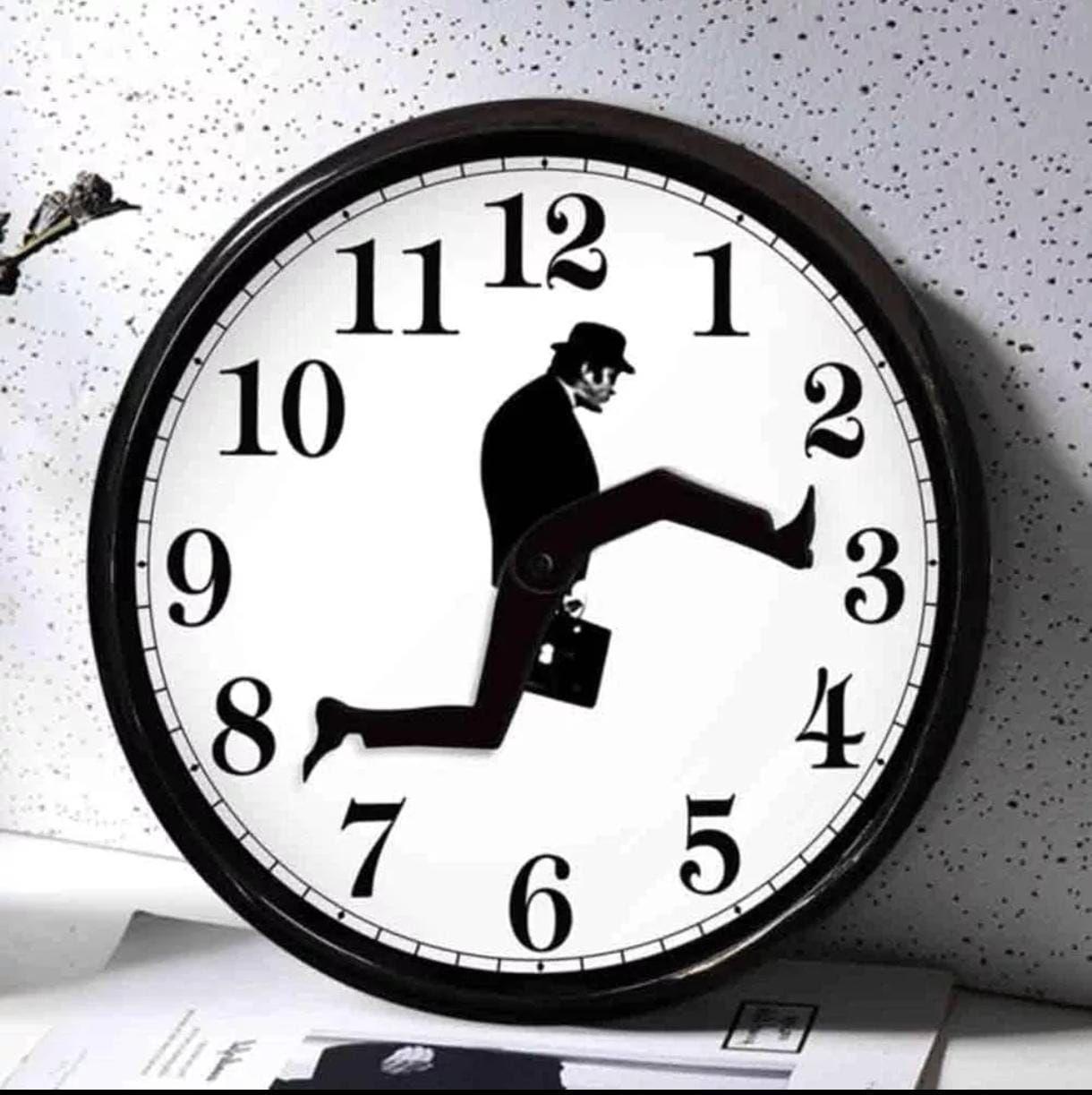 Reloj De Pared Inspirado En La Comedia Británica.-4