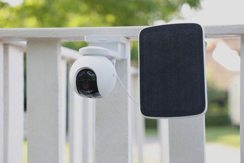Kit Cámara Seguridad Eb8 4g Batería Y Panel Solar Ezviz Blanco-3