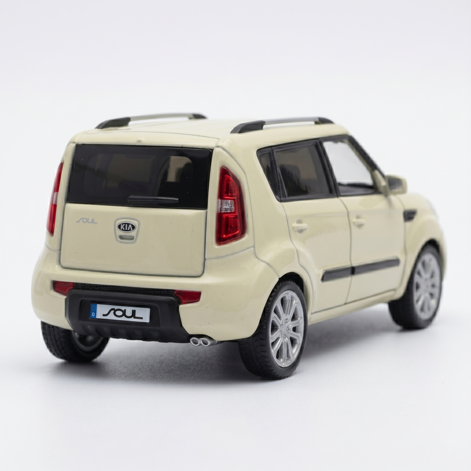 Auto Kia Soul S Escala 1:43 - Welly-2