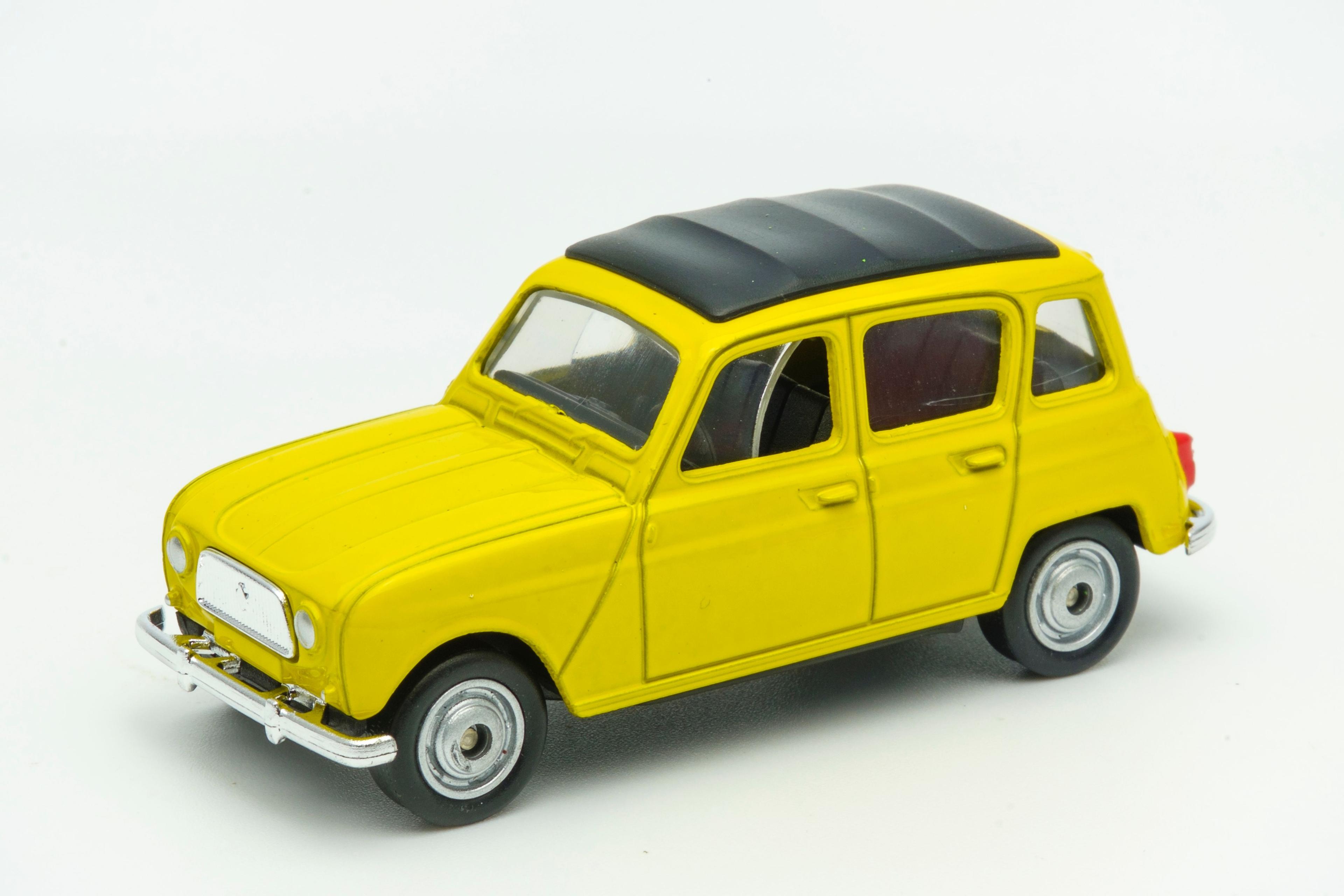 Auto Renault 4 - Welly Escala 1:60-3