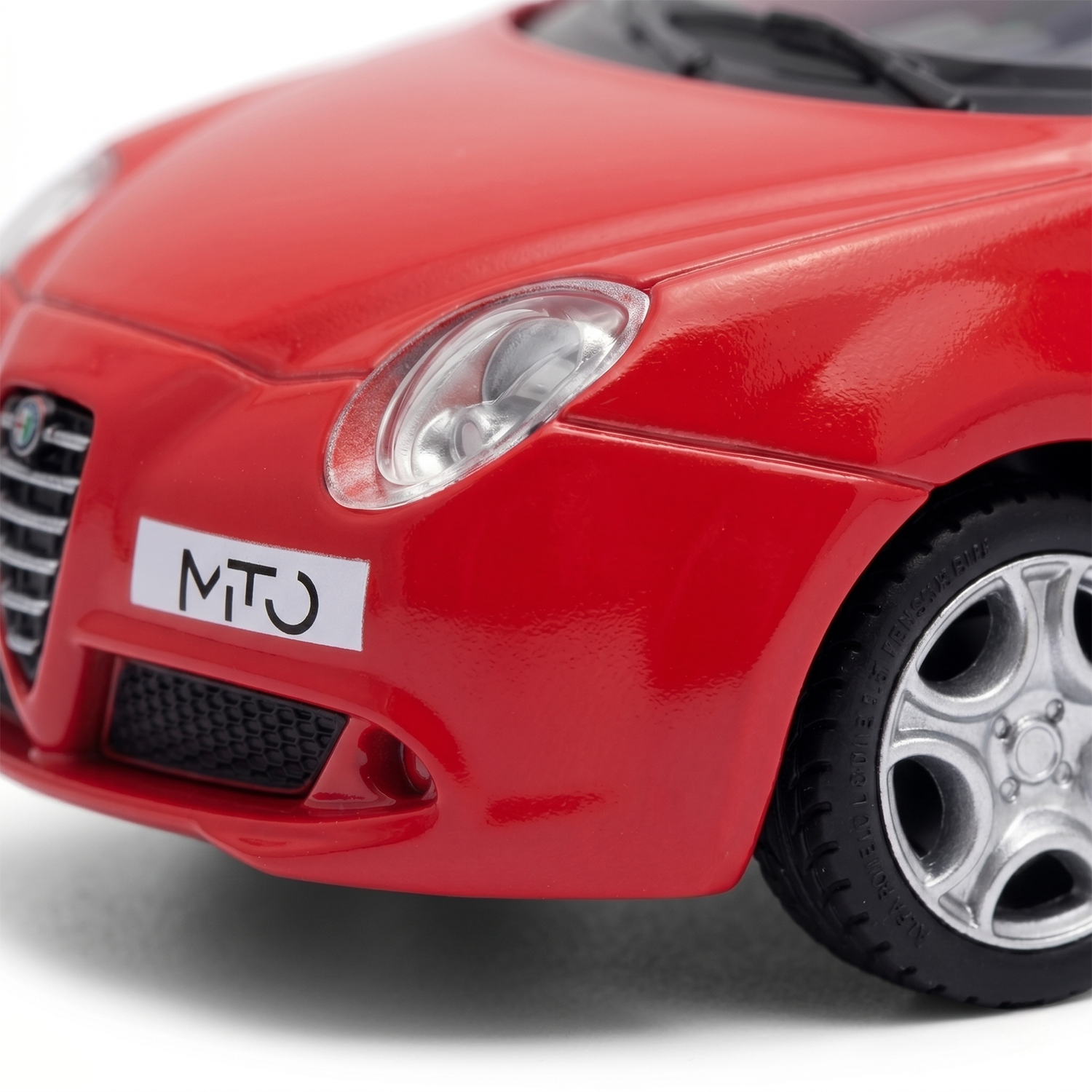 Auto LFA Romeo Mito Escala 1:43 - Welly-2