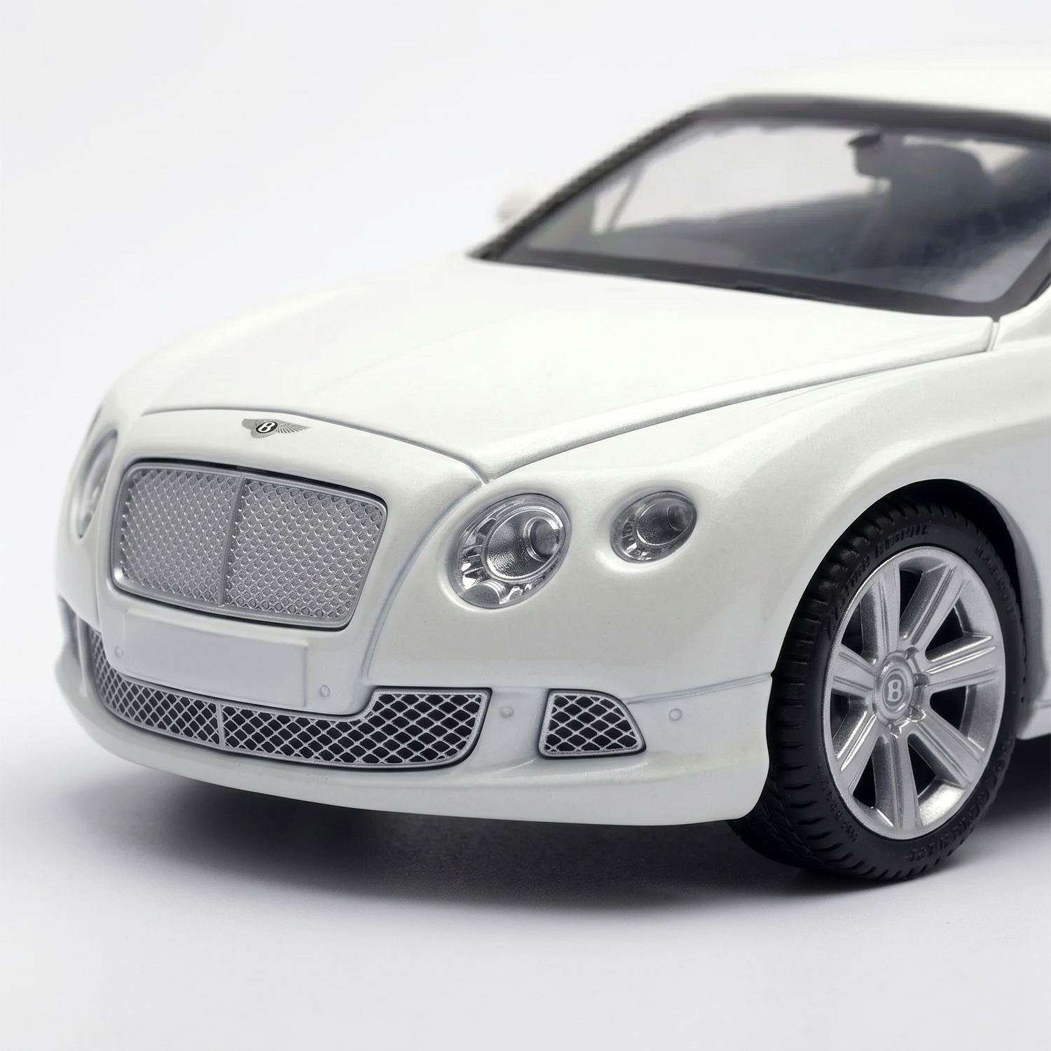 Auto Bentley Continental GT S Escala 1:43 - Welly-2