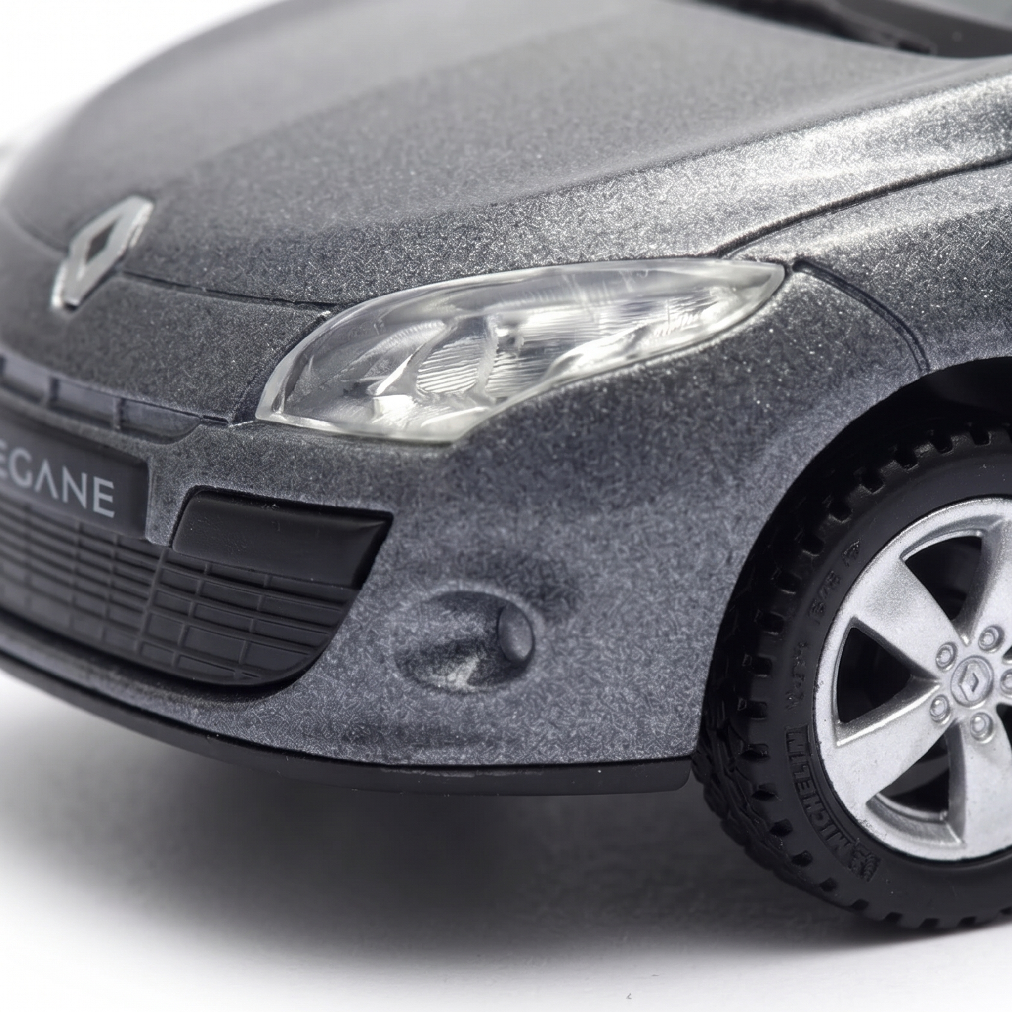 Auto Renault Megane S Escala 1:43 - Welly-2
