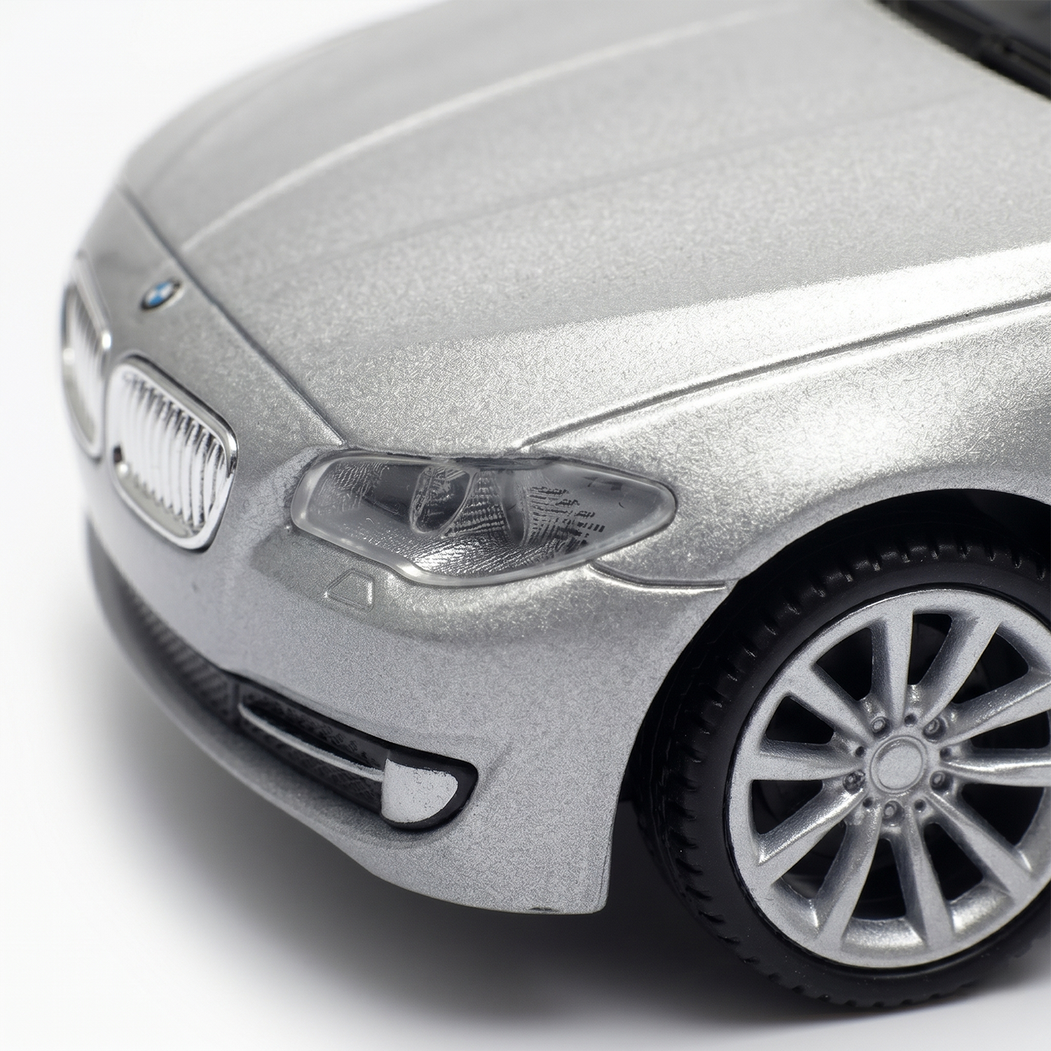 Auto BMW 535I Escala 1:43 - Welly-2