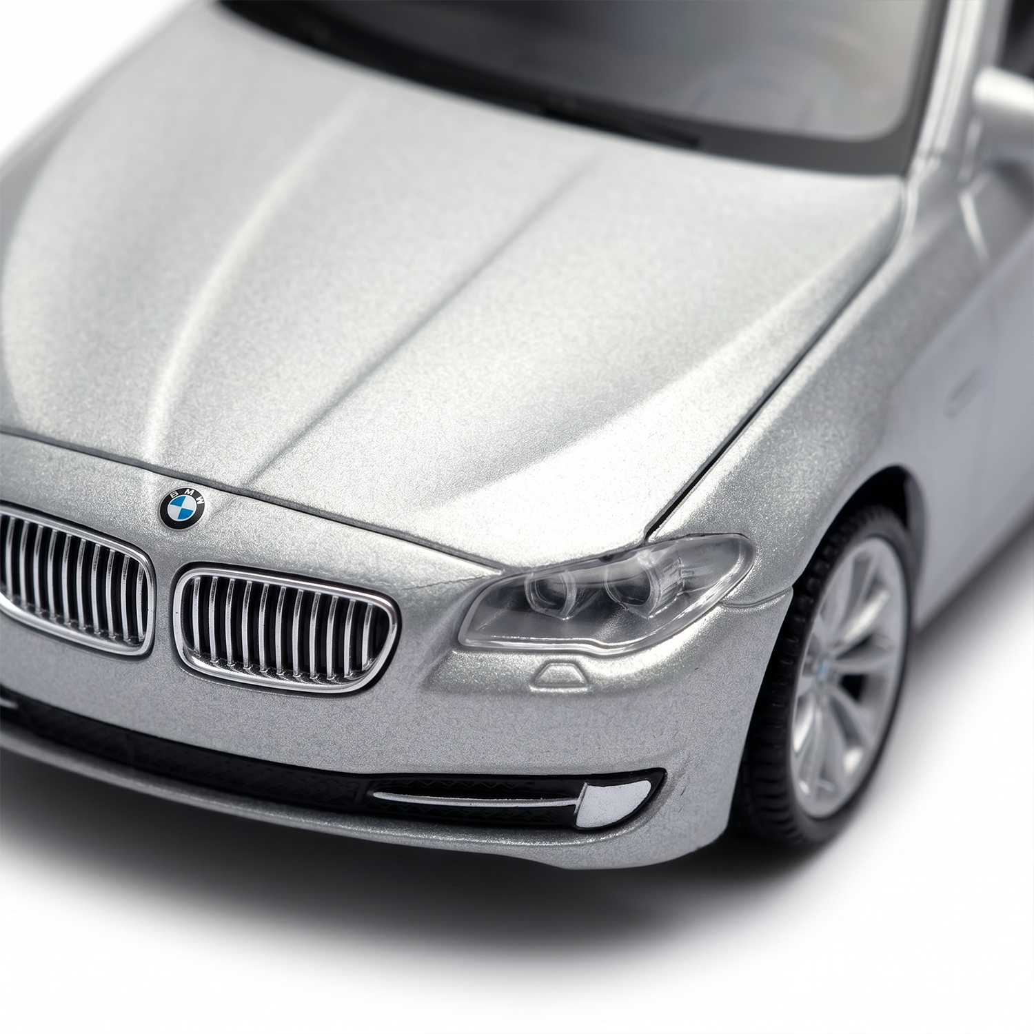 Auto BMW 535I Escala 1:43 - Welly-3