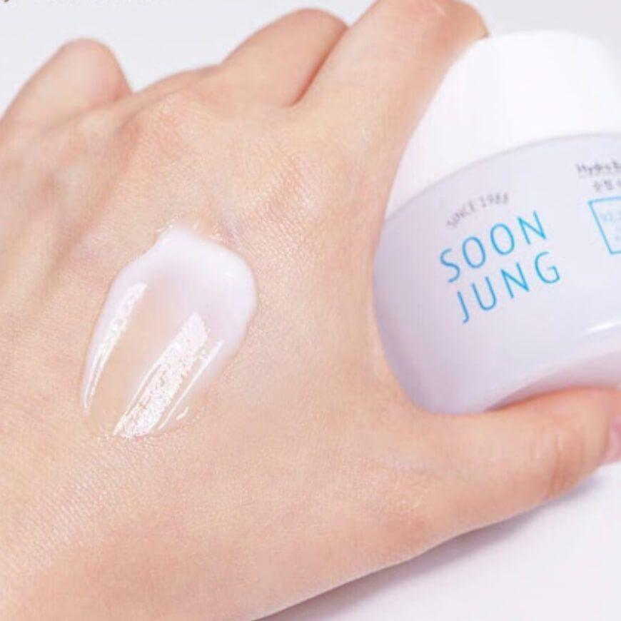 Crema facial coreana hidratante con pantenol-1